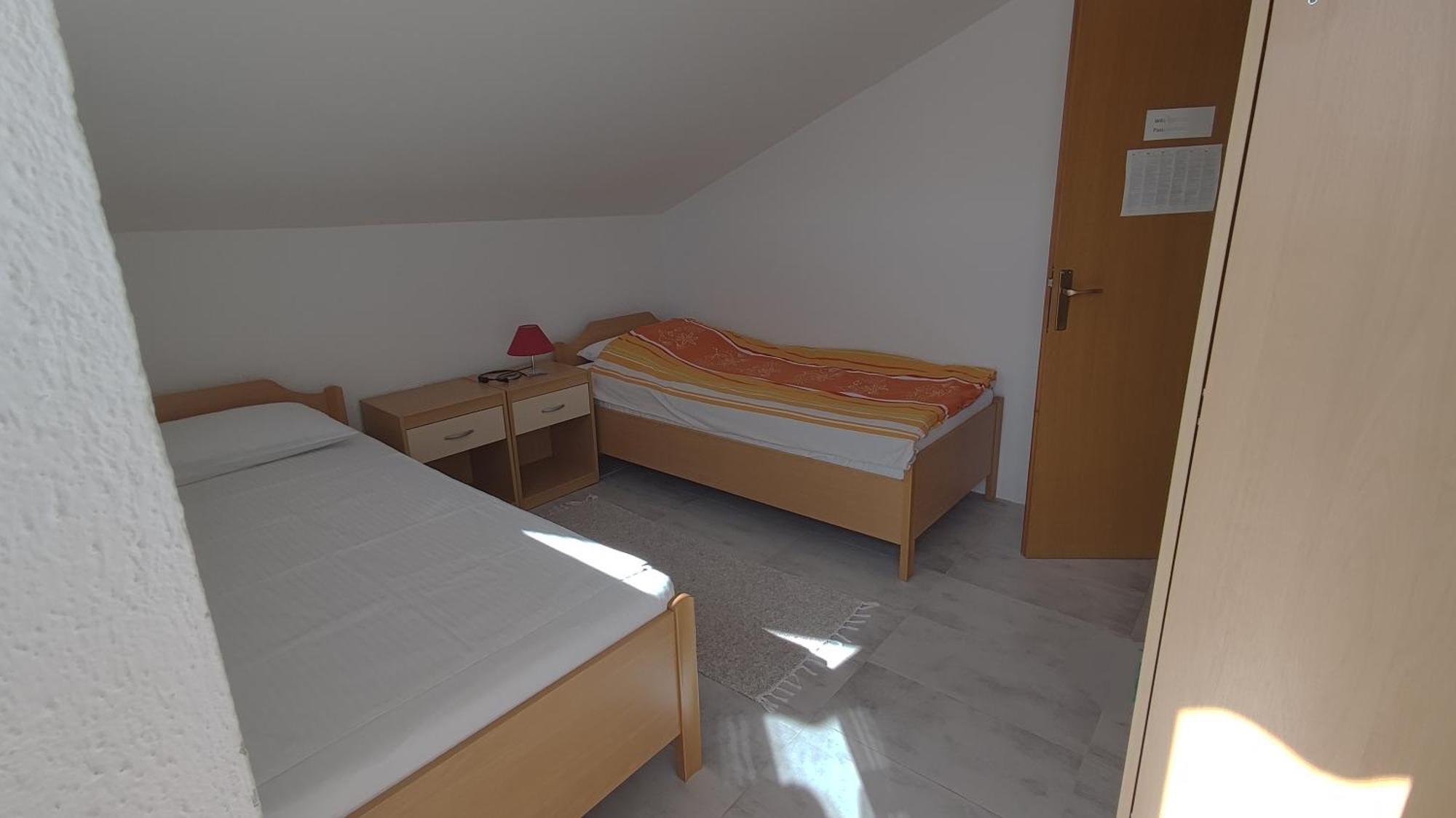 Apartman Tea Karlobag Exterior photo
