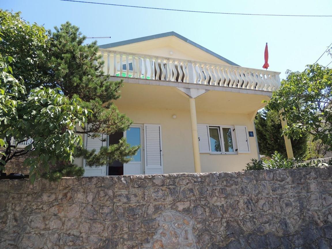 Apartman Tea Karlobag Exterior photo